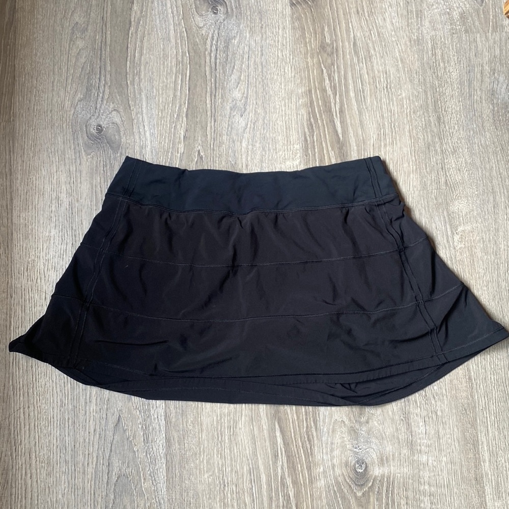 Lululemon pace rival skirt